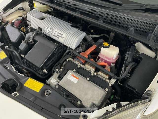Toyota PRIUS 2012-04 8246383-11
