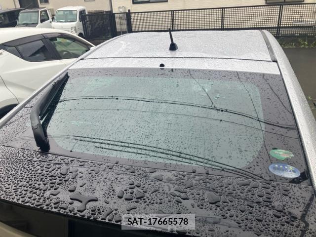 Toyota PRIUS 2015-10 8246399-6