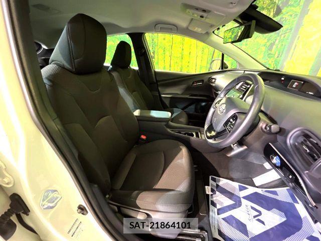 Toyota PRIUS 2019-01 8246374-7