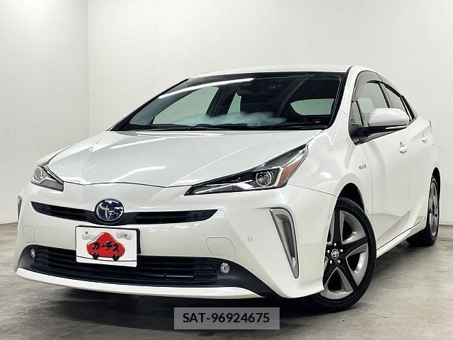 Toyota PRIUS 2019-04 8246369-0