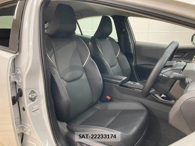 Toyota PRIUS 2023-11 8246358-10