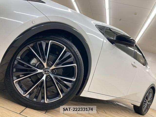 Toyota PRIUS 2023-11 8246358-18