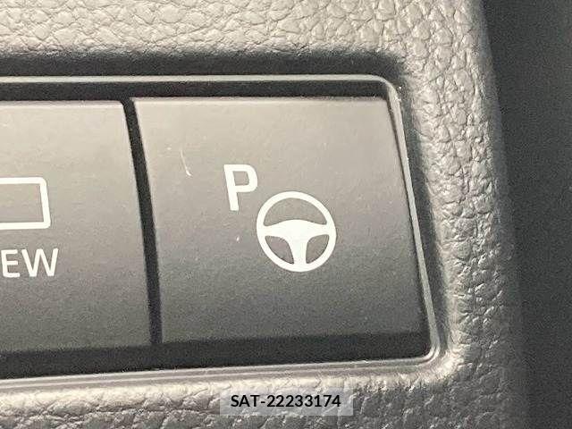 Toyota PRIUS 2023-11 8246358-5