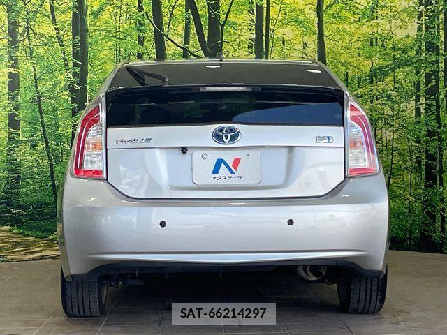 Toyota PRIUS 2013-03 8246390-14