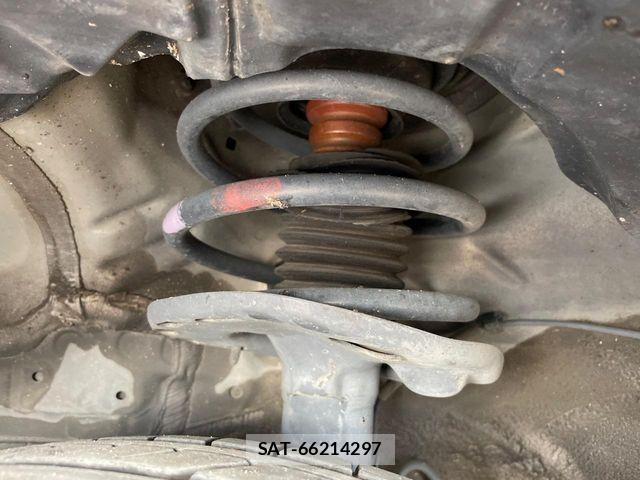 Toyota PRIUS 2013-03 8246390-19