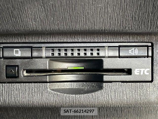 Toyota PRIUS 2013-03 8246390-4