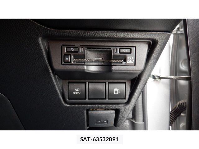 Toyota PRIUS 2023-10 8246372-23