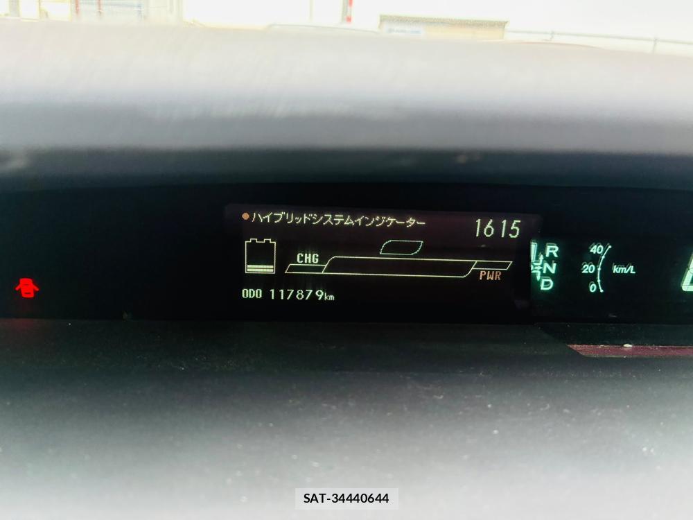 Toyota PRIUS 2010-05 8226618-15
