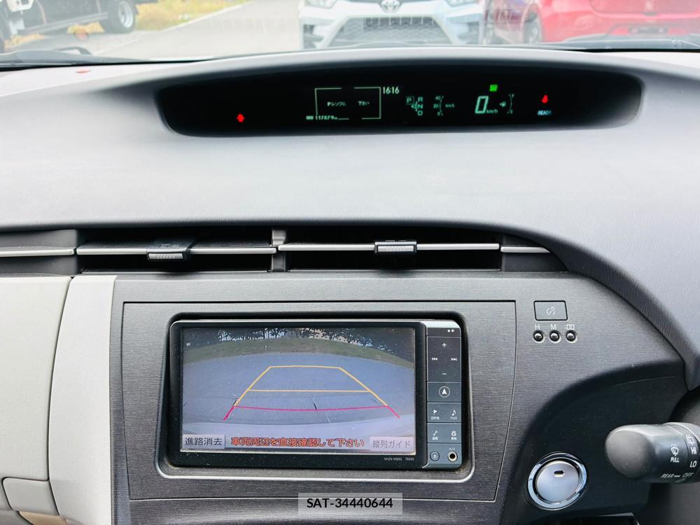 Toyota PRIUS 2010-05 8226618-17