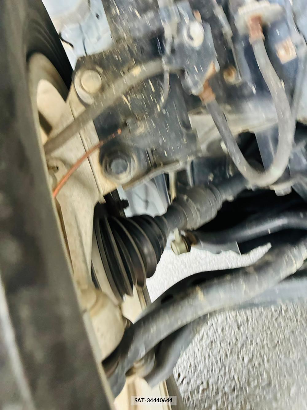Toyota PRIUS 2010-05 8226618-33