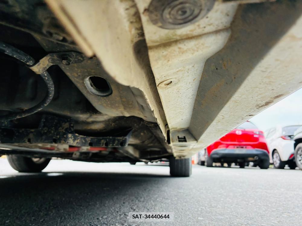 Toyota PRIUS 2010-05 8226618-36
