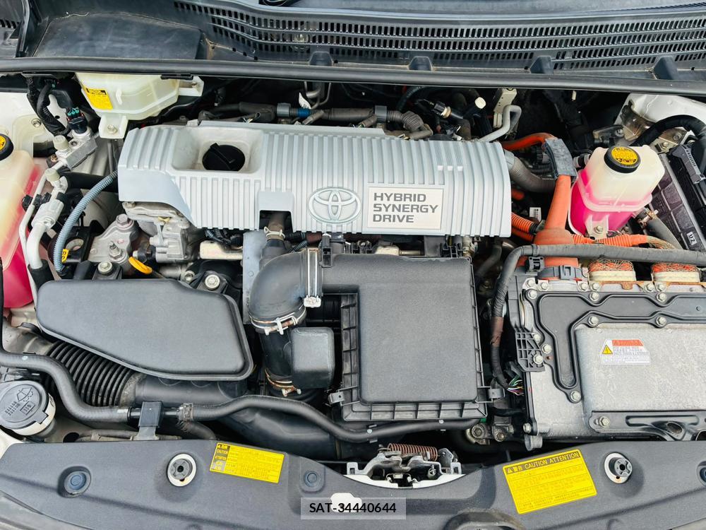 Toyota PRIUS 2010-05 8226618-37