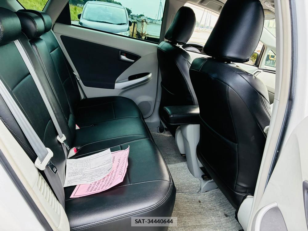 Toyota PRIUS 2010-05 8226618-8