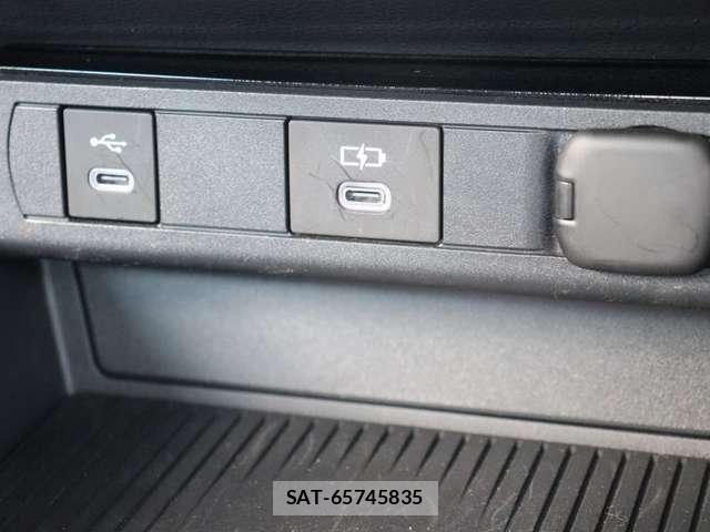 Toyota PRIUS 2023-04 8316422-10