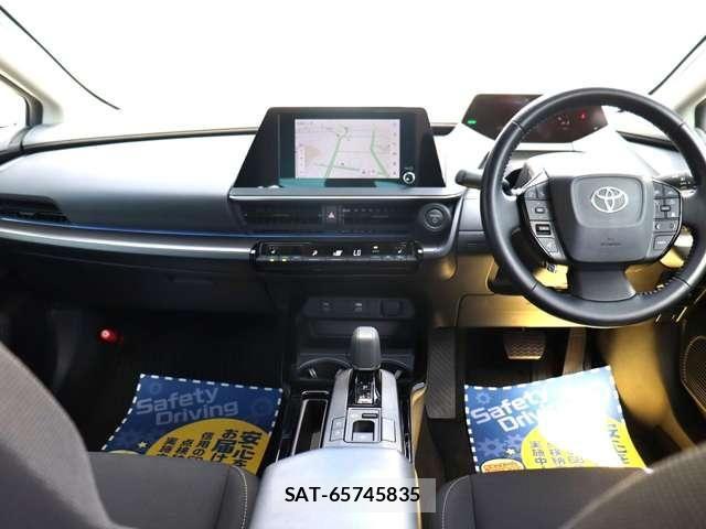 Toyota PRIUS 2023-04 8316422-1