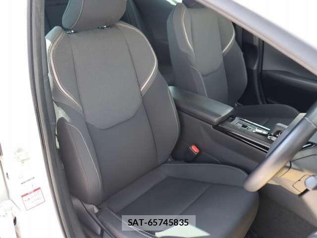 Toyota PRIUS 2023-04 8316422-18