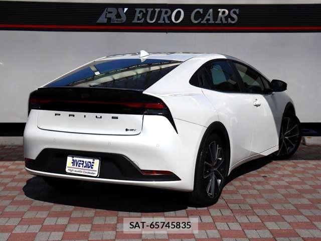 Toyota PRIUS 2023-04 8316422-2
