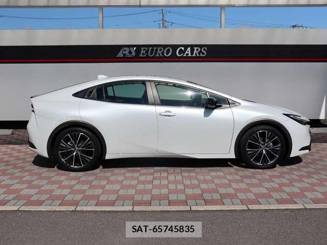 Toyota PRIUS 2023-04 8316422-3
