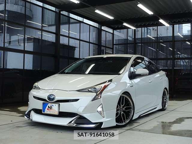 Toyota PRIUS 2016-12 8316448-2