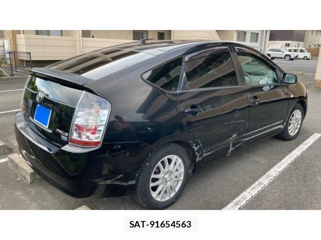Toyota PRIUS 2004-01 8316522-2
