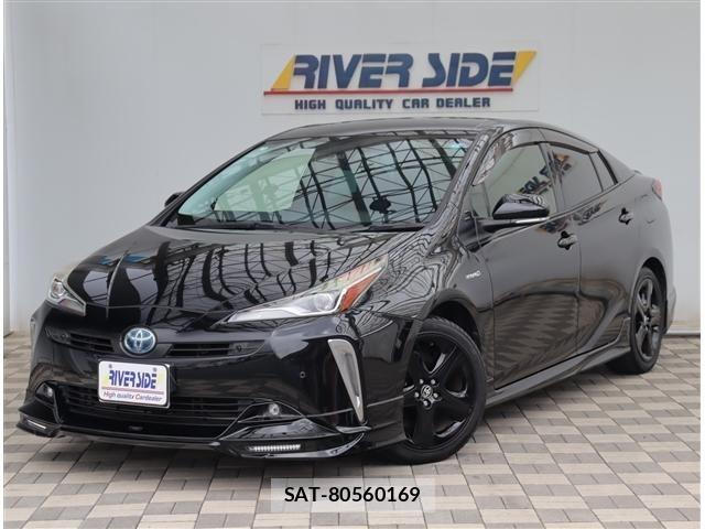 Toyota PRIUS 2019-03 8316431-0