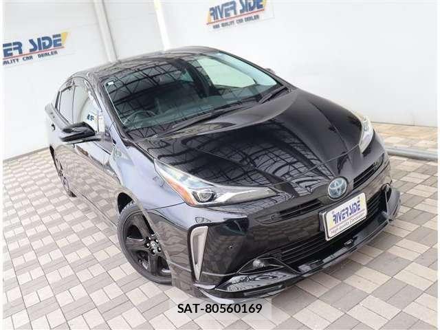 Toyota PRIUS 2019-03 8316431-25