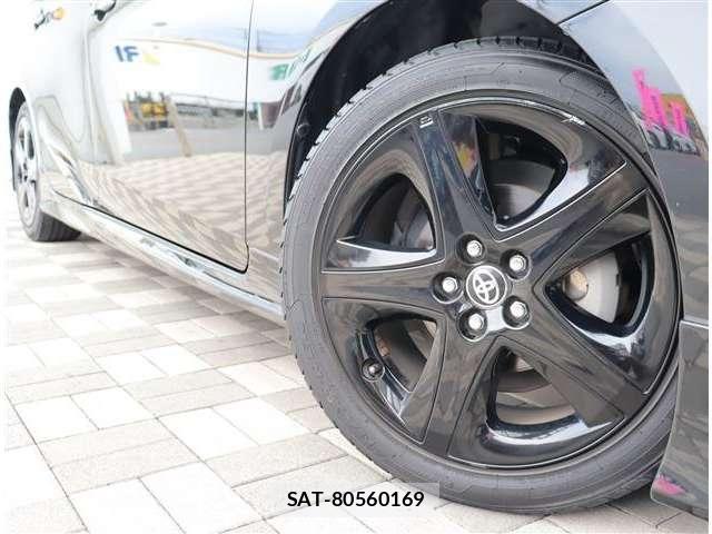 Toyota PRIUS 2019-03 8316431-26