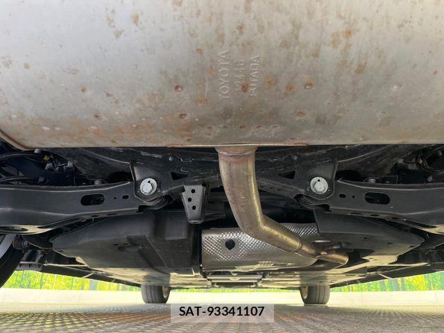 Toyota PRIUS 2023-09 8316428-19