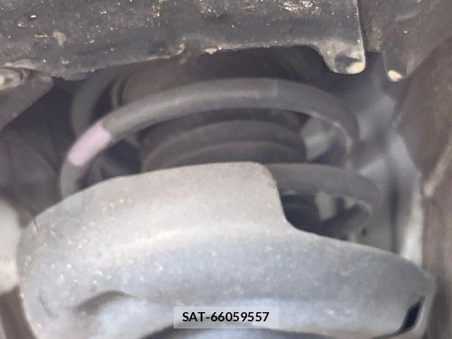 Toyota PRIUS 2023-08 8316429-19