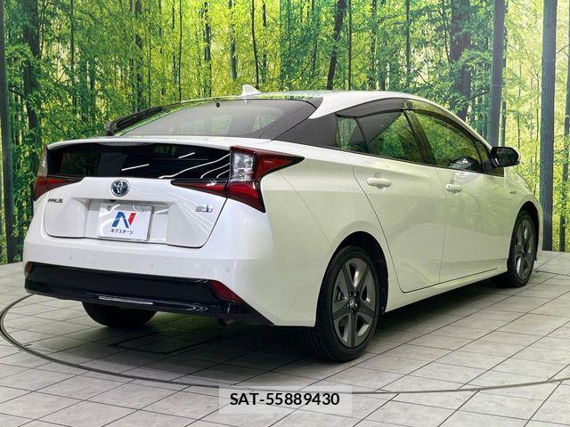 Toyota PRIUS 2020-05 8316434-16