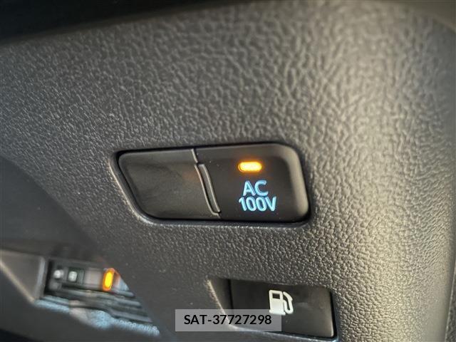 Toyota PRIUS 2021-05 8316456-19