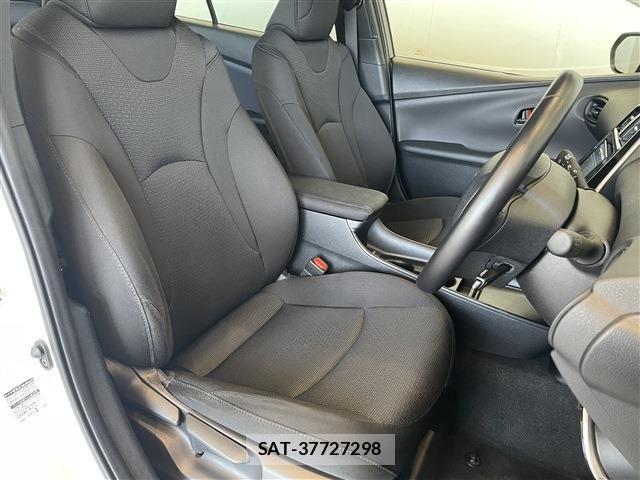 Toyota PRIUS 2021-05 8316456-25