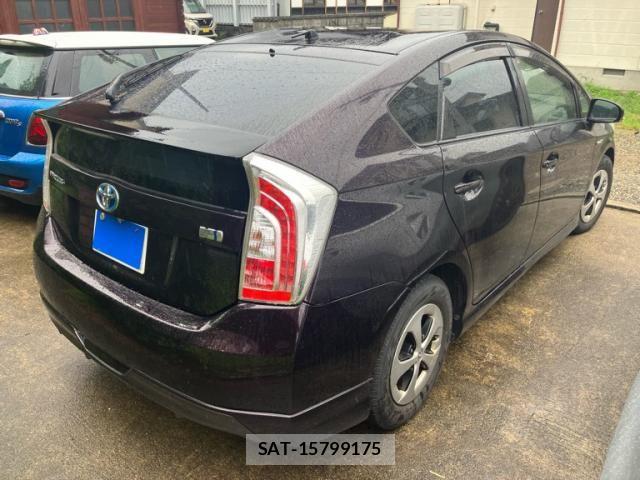 Toyota PRIUS 2012-03 8316539-9