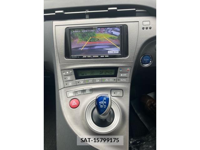 Toyota PRIUS 2012-03 8316539-18