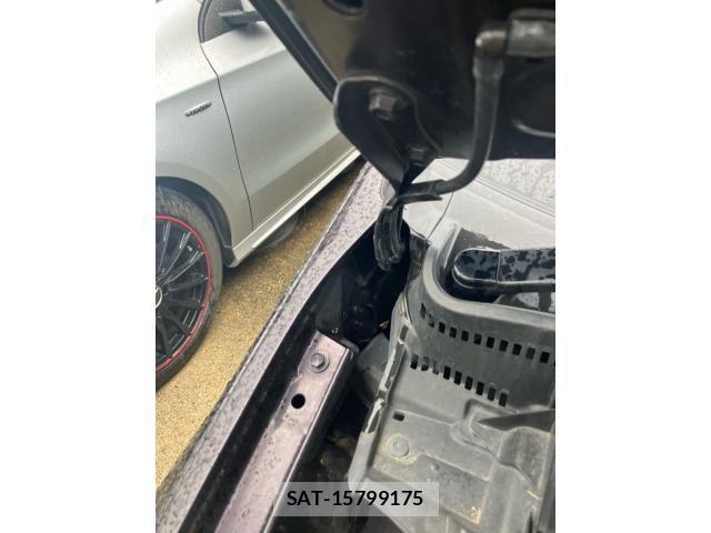 Toyota PRIUS 2012-03 8316539-6