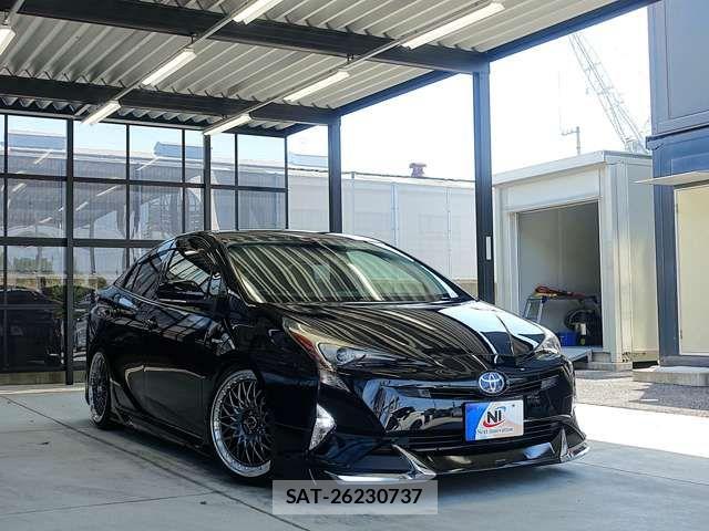 Toyota PRIUS 2017-12 8316444-13