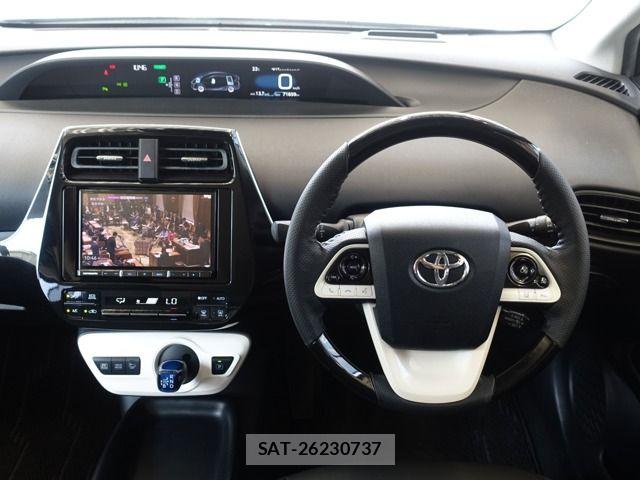 Toyota PRIUS 2017-12 8316444-19
