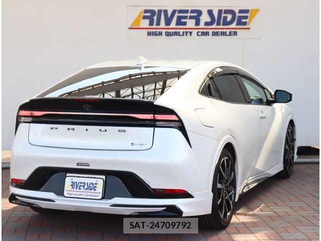 Toyota PRIUS 2023-11 8316413-5