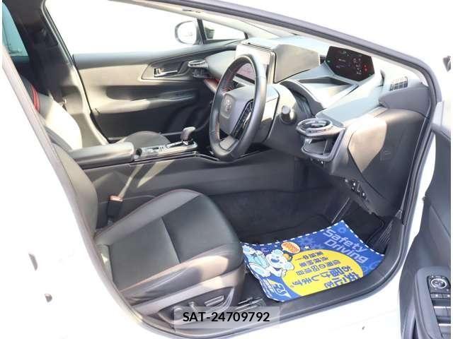 Toyota PRIUS 2023-11 8316413-7