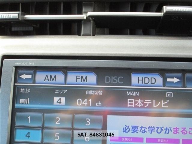 Toyota PRIUS 2013-06 8316494-6