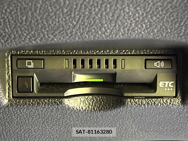 Toyota PRIUS 2018-06 8316454-5