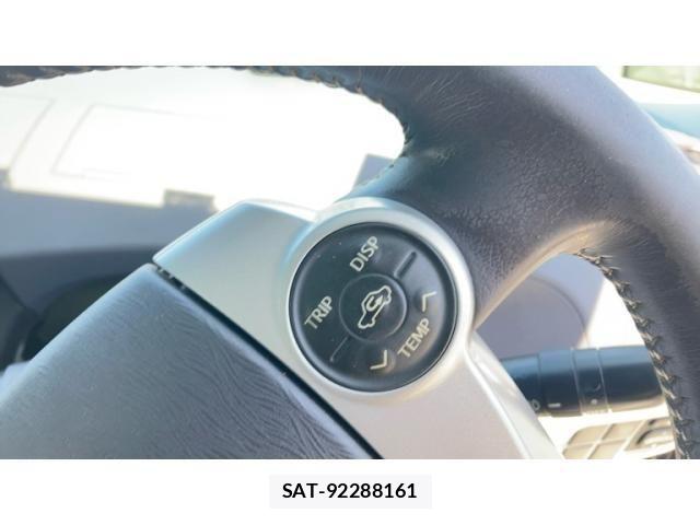 Toyota PRIUS 2010-11 8316544-20