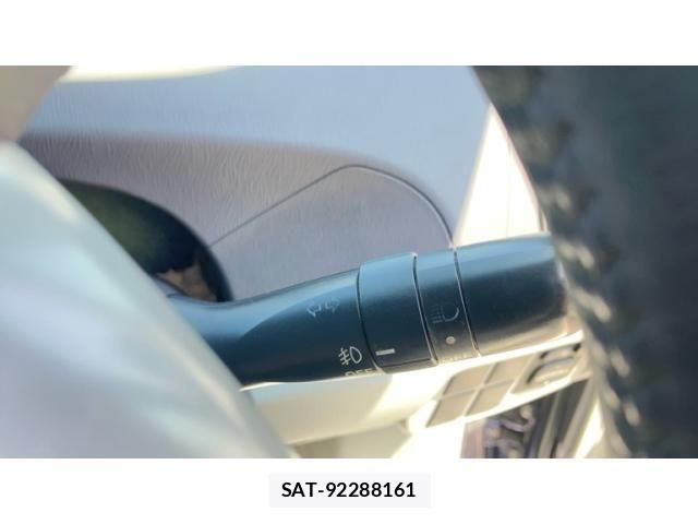 Toyota PRIUS 2010-11 8316544-22