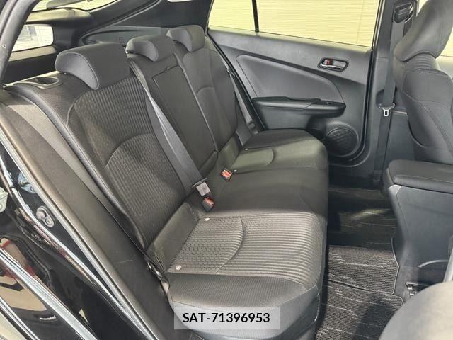 Toyota PRIUS 2017-08 8316476-11