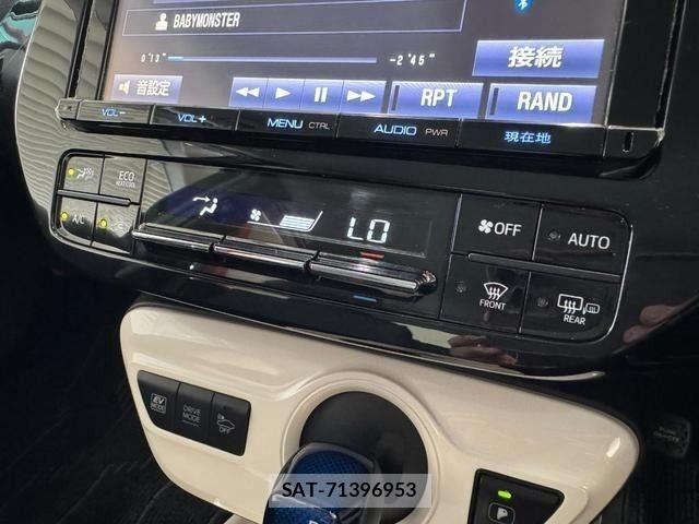Toyota PRIUS 2017-08 8316476-19