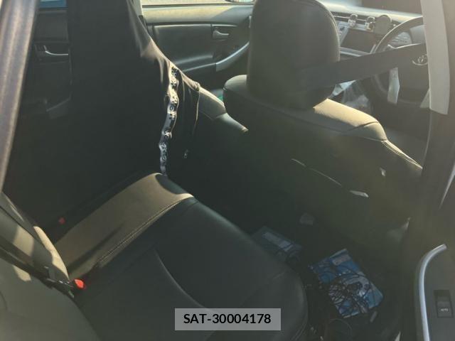 Toyota PRIUS 2012-02 8316517-7