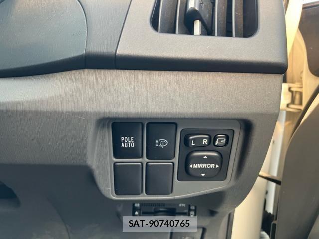 Toyota PRIUS 2009-08 8316518-10
