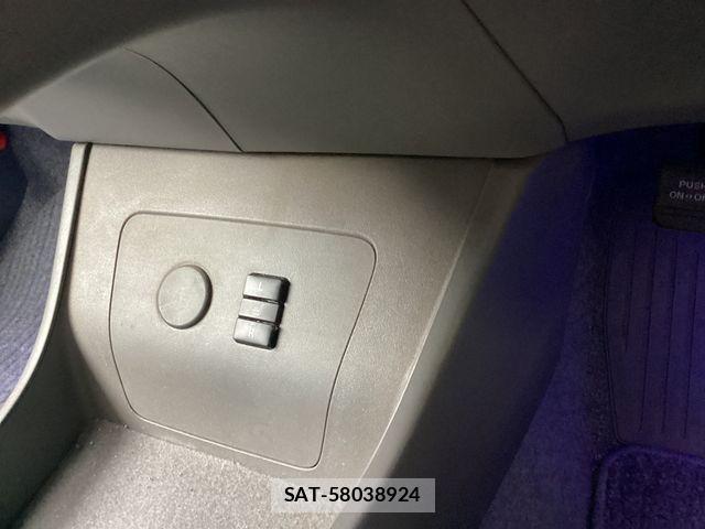 Toyota PRIUS 2009-06 8316520-13