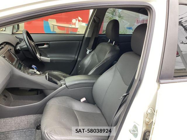 Toyota PRIUS 2009-06 8316520-15