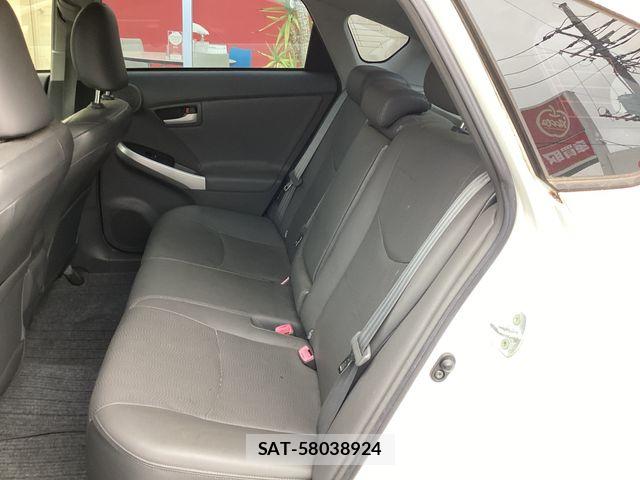 Toyota PRIUS 2009-06 8316520-16